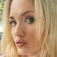 ГоллісВорлдвіп Оголені