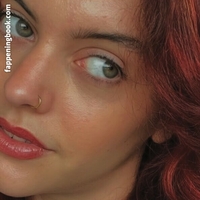 Імане Будаді Оголені