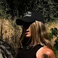 in1tiator Оголені