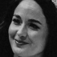 Дженніфер Ріоч Оголені