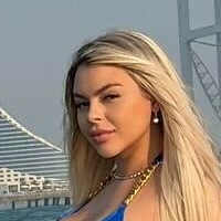 Дженніфер Шульце Оголені