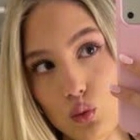 Юлія Еюмел Оголені