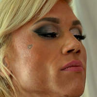 Юлія Фоері Оголені