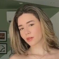 Джуліане Карвальо Оголені