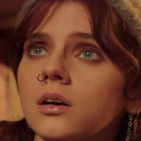 Кара Хейуорд Оголені