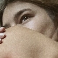 Карлі Лоукі Оголені