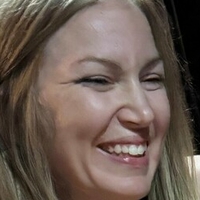 кеті райан Оголені