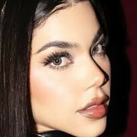 Кенія Ос Оголені