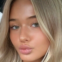 КеннаБрукс Оголені