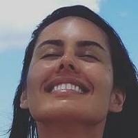 Халіла Кун Оголені