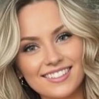 Кіара Лара Келлер Оголені