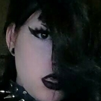 Кітті Каттерз Оголені