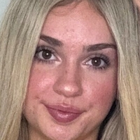 Лейсі Томас Оголені