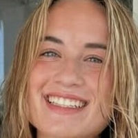 Лорен Клем Оголені