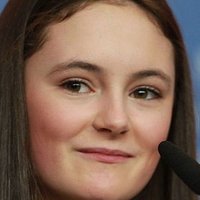 Леа ван Акен Оголені