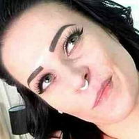 Лессі Бетку Оголені