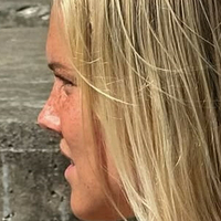 Летті Денха Оголені