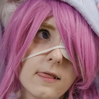 Леудіафіра Оголені