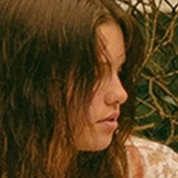 Ліллі Харт Оголені