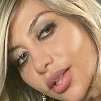 Ліза Амане Оголені