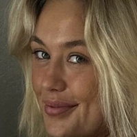 Лів Мадсен Оголені