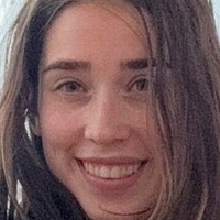 Лівінія Робертс Оголені