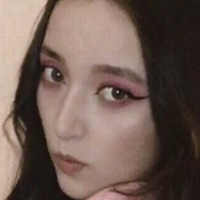 Лолі Міу Оголені