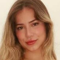 Луїза Альваренга Оголені