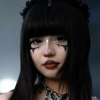 Мама Няф Оголені