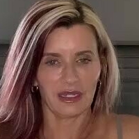 Менді Далтон Оголені