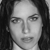 Маріа Руїс Оголені