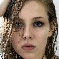 Маріса Ропер Оголені