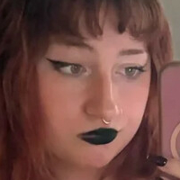 Метті Гарф Оголені