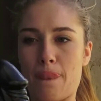 Маззі Грейс Оголені