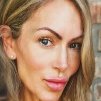 Мелані МакКлой Оголені