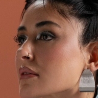 Мелек Моссо Оголені