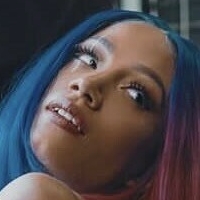 Мерседес Монé Оголені