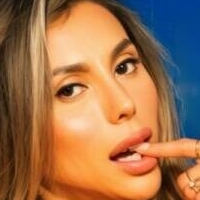 Мішеллі Араужо Оголені