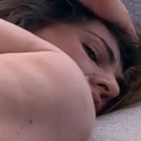 Міс Райсса Нур Оголені