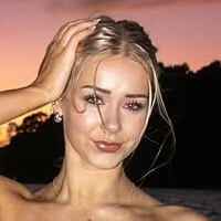 мміллієроз Оголені