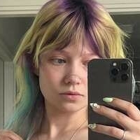 Мушрум Квін Оголені