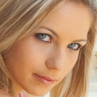 MoreyStudios Оголені