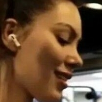 Мунмун Дутта Оголені