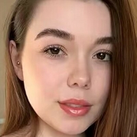 МьелліКвін Оголені