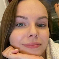 Надя Длугош Оголені