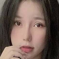 Нгуєн Хương Лі Оголені