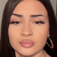 Нікі Чарнока Оголені