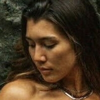 Ніна Піrola Оголені