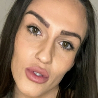 НінаШейрдрессер Оголені