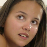 Олівія Найс Оголені